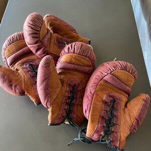 VTG Lot Two Pair Of Children Wyeth Boxing Laced Gloves